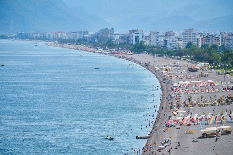 Nice beaches close to Istanbul