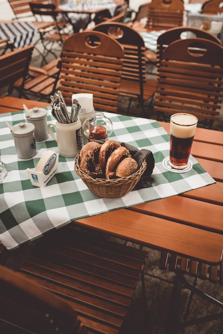 Outdoor dining in Munich
