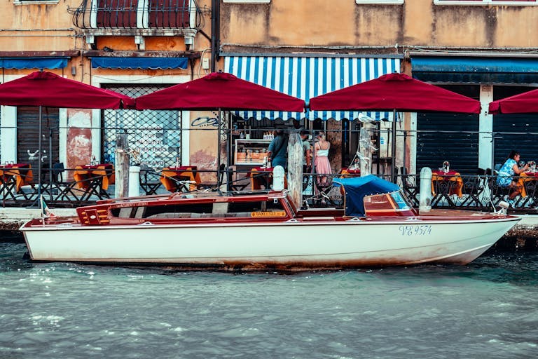 Best Coffee Shops to Work From in Venice
