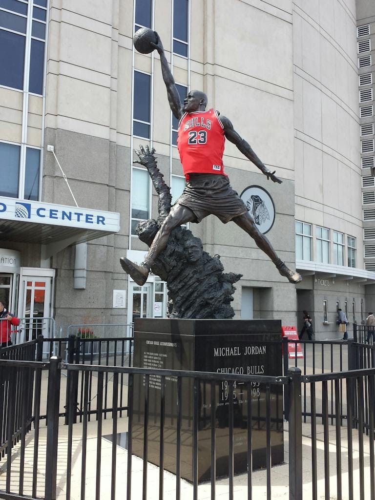 United Center visitor guide: everything you need to know - Bounce