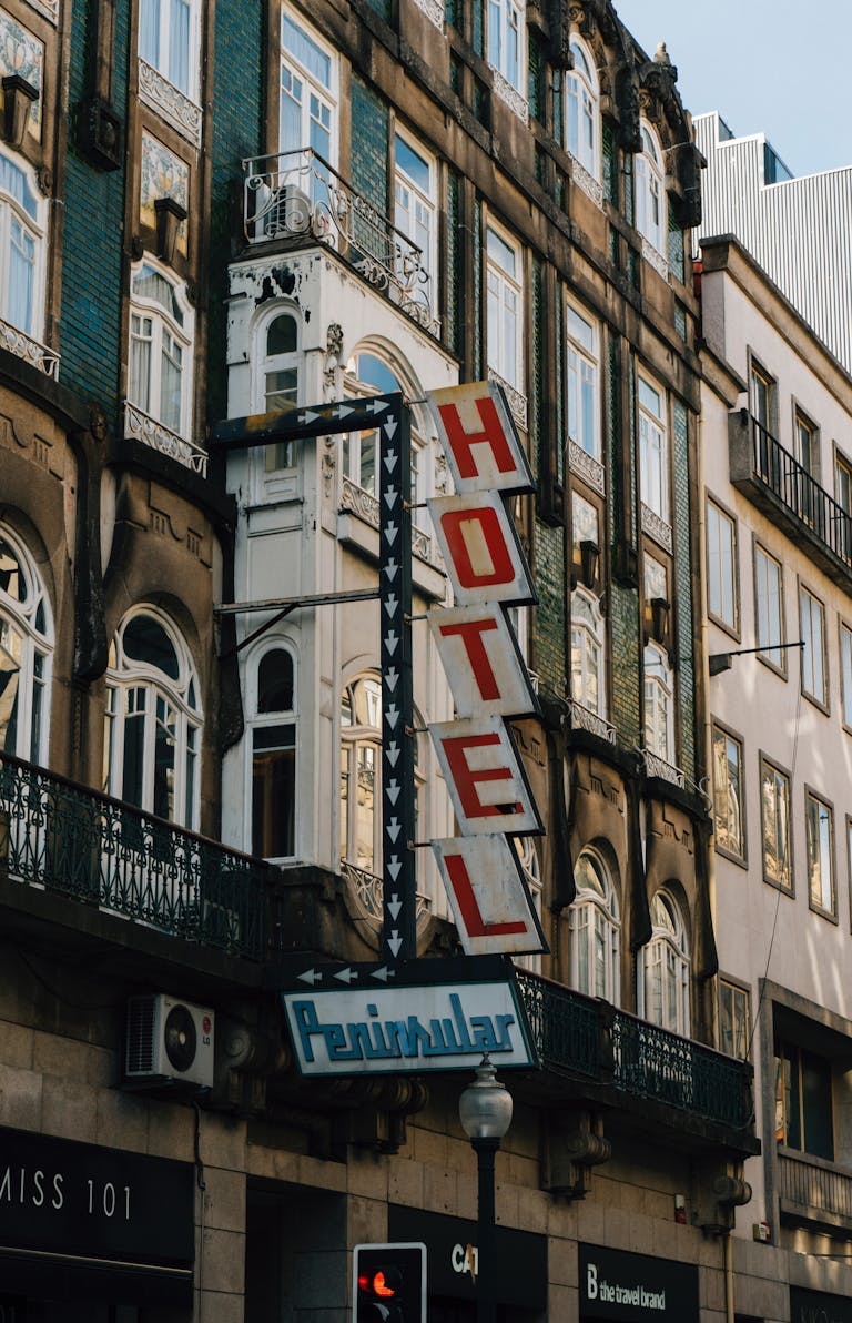 Cheap hotels in Porto