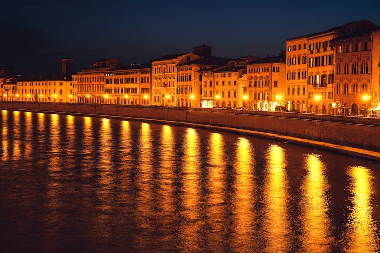 Things to do in Pisa at night