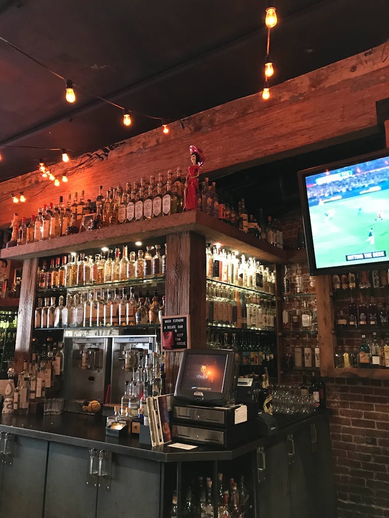 Cheap bars in San Diego
