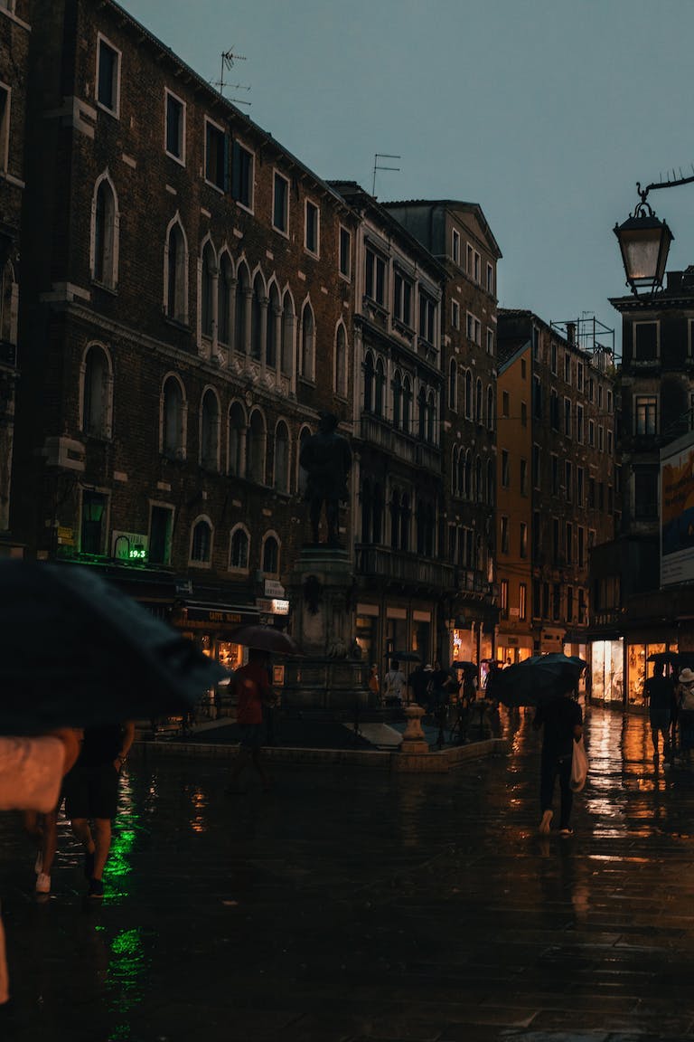 Attractions in Venice on a rainy day
